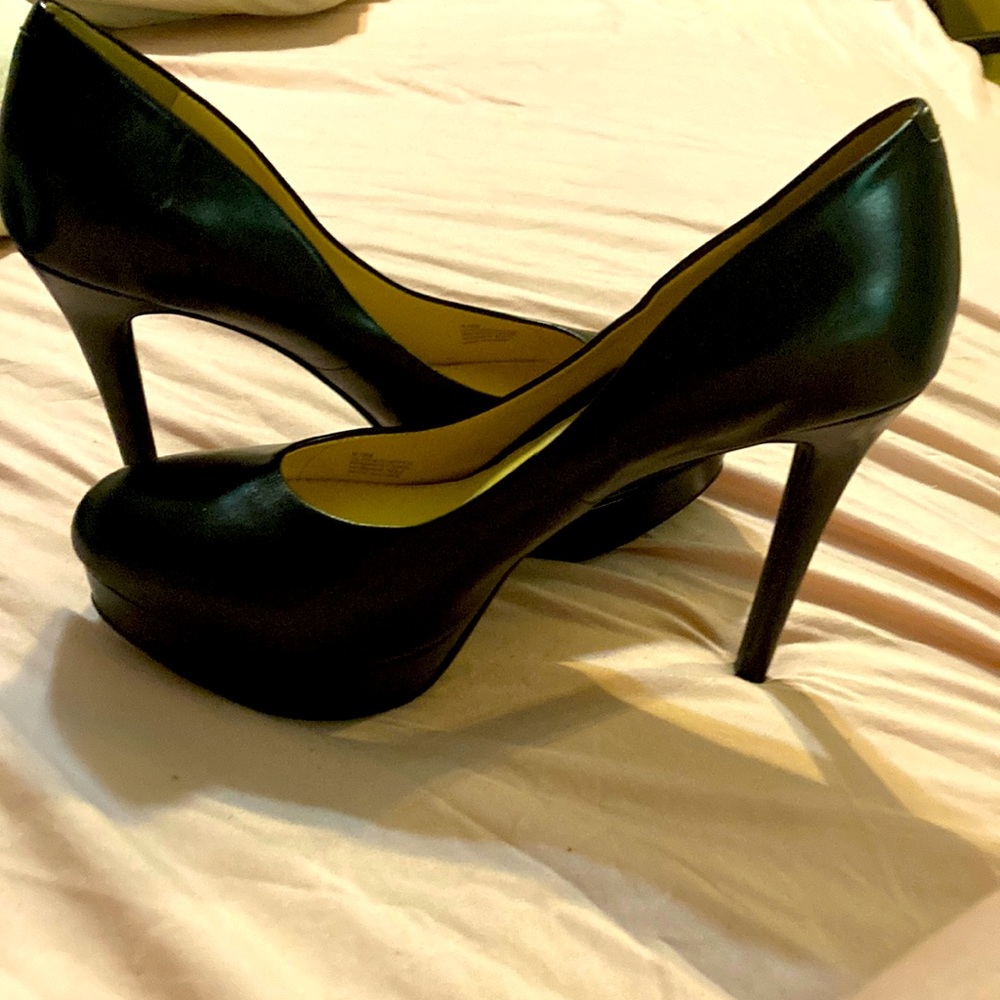 Gianni Bini high heels. Size 8.5. Great condition